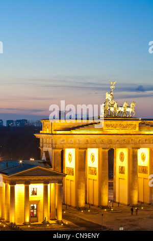 Deutschland, Berlin, Dorotheenstadt, Brandenburger Tor, ein Denkmal errichtet am Ende des 18. Jahrhunderts von Carl Gotthard Langhans Stockfoto