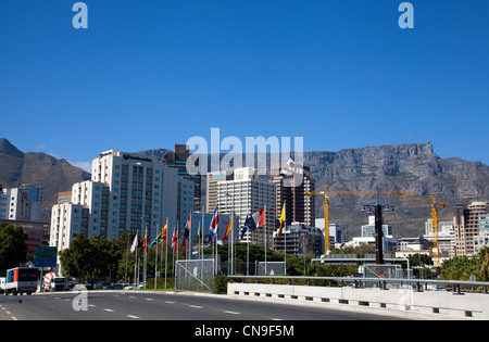 Cape Town City mit dem Tafelberg hinter - Südafrika Stockfoto