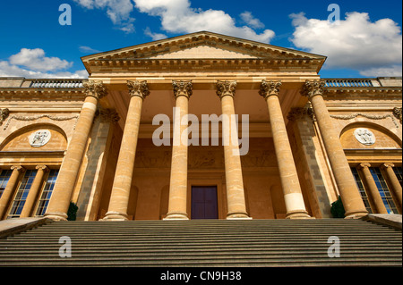 Die Neo-klassischen Südfront mit korinthischen Säulen des Duke of Buckingham Stowe House im Jahre 1771 von Robert Adam entworfen. Stockfoto