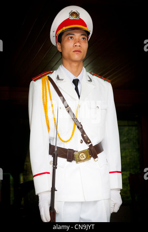 Soldat auf Wache, Ho Chi Minh Mausoleum, Präsidentenpalast Complex, Hanoi, Vietnam Stockfoto