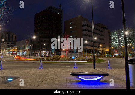 Furnival Platz Sheffield City Centre bei Nacht Stockfoto