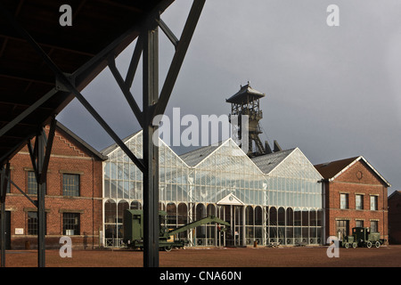 Frankreich, Nord, Lewarde, Mining History Centre auf dem Gelände der ehemaligen Grube Delloye, Extraktion Gebäude installiert Stockfoto