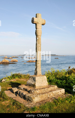 Frankreich, Côtes d ' Armor, Brehat Insel, Kreuz Maudez und Blick auf die Mündung des Trieux, Sunrise Stockfoto