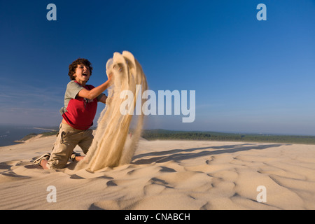 Frankreich, Gironde, Bassin d ' Arcachon, La Teste de Buch, Düne von Pyla (die große Düne von Pyla), spielen mit Sand und wind Stockfoto