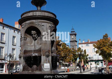 Frankreich, Puy de Dome, Issoire, Place De La République (Republique Quadrat) Stockfoto