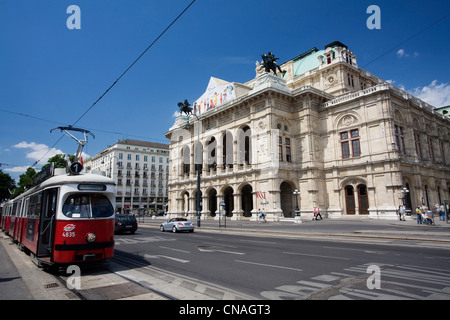 Österreich, Wien, Altstadt Weltkulturerbe der UNESCO, die Zustand-Oper (Staatsoper) neben der offen-Ring Stockfoto