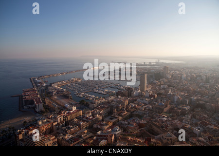 Luftaufnahme der Skyline der Stadt Alicante Stockfoto