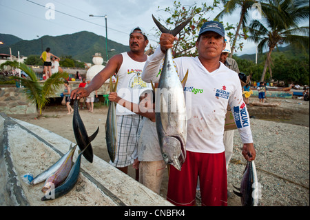 Kolumbien, Magdalena Abteilung, Taganga, typisches Fischerdorf an der karibischen Küste, zurückkehren vom Fischfang Stockfoto