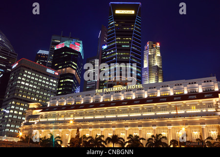 Fullerton Hotel und Singapur Finanzviertel Hochhäuser. Singapur, Südostasien, Asien Stockfoto