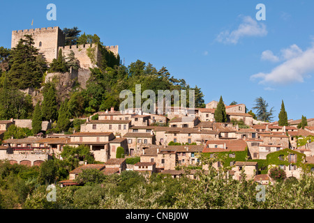 Frankreich, Pyrenäen Orientales, Castelnou gekennzeichnet Les Plus Beaux Dörfer de France (The Most Beautiful Dörfer Frankreichs), die Stockfoto