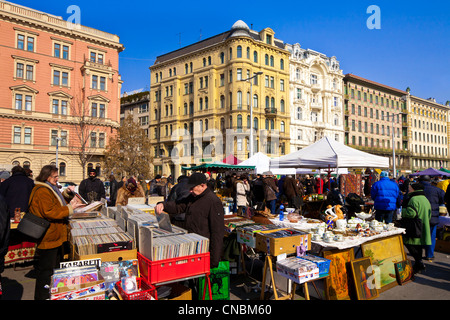 Österreich, Wien, Linke Wienzeile, Naschmarkt, Lebensmittelmarkt, stammt aus dem 18. Jahrhundert, Flohmarkt, Majolika Haus von Otto Stockfoto