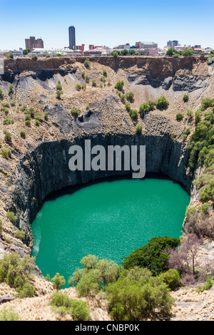 Großes Loch bleibt der Diamantenabbau, Kimberley, Northern Cape, Südafrika Stockfoto