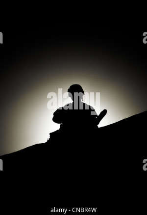 Silhouette eines Soldaten Stockfoto