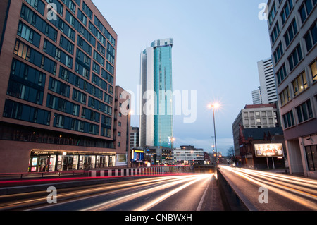 Ein Bild anzeigen Hauptverkehrszeit im Zentrum von Birmingham. Stockfoto