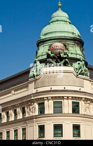 Österreich, Wien, Altstadt als Weltkulturerbe der UNESCO, Albertinaplatz, Kuppel des Generali Gebäudes aufgeführt ein Stockfoto