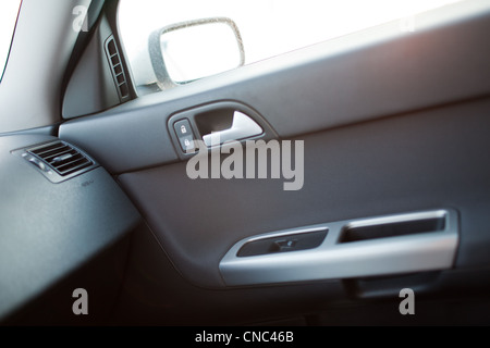 Moderne PKW-Innenraum (flachen DOF - selektiven Fokus, getönten Farbbild) Stockfoto