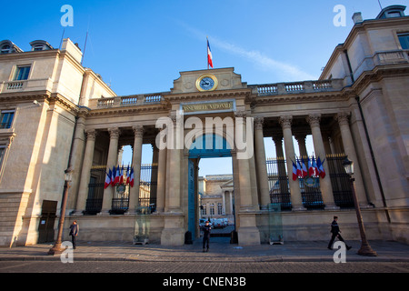 Nationalversammlung Nationale, Paris, Frankreich. Ehemals Palais Bourbon, 1722-28 errichtet. Stockfoto