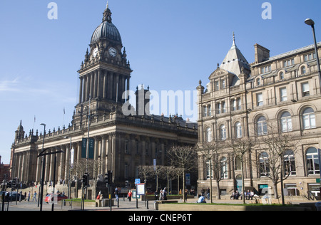 Leeds West Yorkshire England Galerie Kunstbibliothek Café Buchhandlung und Rathaus in der Headrow Stockfoto