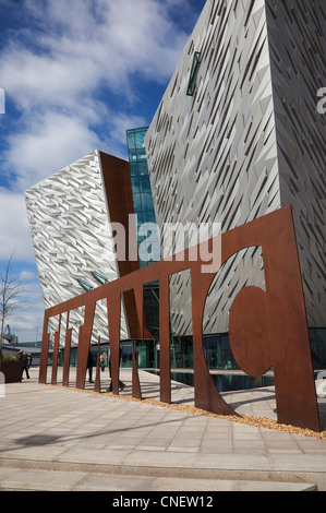 Irland, Norden, Belfast, Titanic Quarter, Besucherzentrum von bürgerlichen Kunst & Eric R Kuhne entworfen. Stockfoto