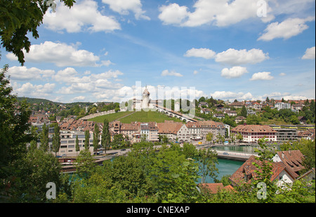 Berühmte Munot Festung in Schaffhausen, umgeben von Weinbergen Stockfoto