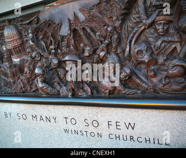 Gedenk-Bronze-Skulptur Detail Hommage an Bodentruppen kämpfen die Luftschlacht um England im Sommer 1940 London UK Stockfoto