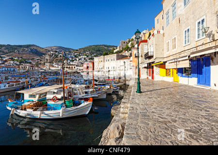 Hydra hat sicherlich den schönsten Hafen in Griechenland Stockfoto