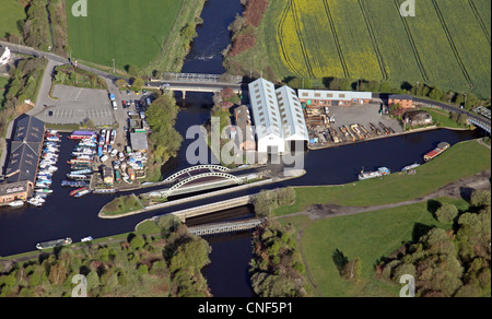 Luftbild Stanley Ferry, Wakefield - zwei Aquädukte und Stanley Ferry Marina Boatyard Stockfoto