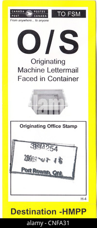 Canada Post Tags und Etiketten auf Mono's, flachen Wannen, Lettertainers und verschiedene andere Geräte verwendet, sowie für allgemeine Tags und Labels. Stockfoto