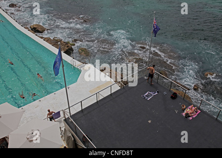 Freibad entlang der Küste von Bondi Beach, Bronte und Reisbrei, Sydney, Australien Stockfoto