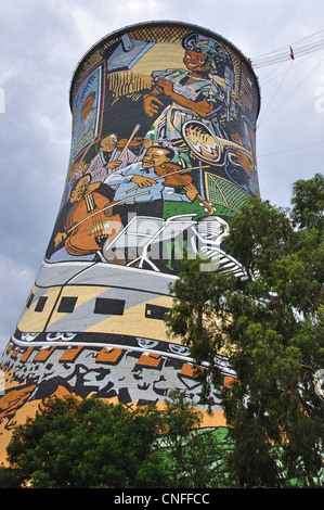 Wandmalereien auf Orlando Kraftwerk Cooling Towers, Soweto, Johannesburg, Provinz Gauteng, Südafrika Stockfoto