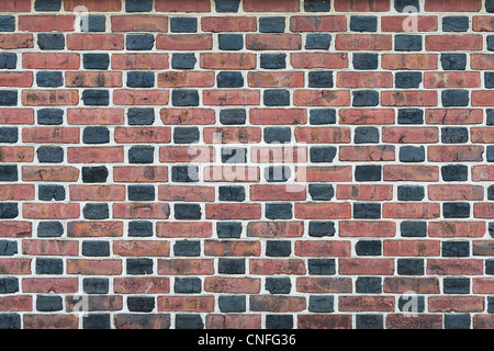 Antike koloniale Ziegel arbeiten im flämischen Verband-Design-Stil. Stockfoto