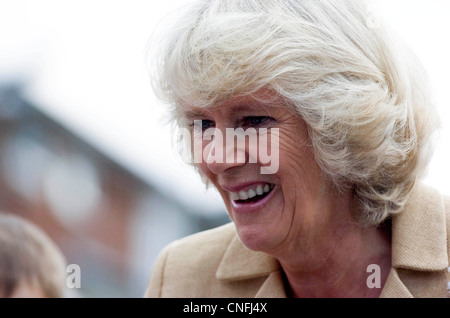 Camilla, Herzogin von Cornwall bei einem königlichen Besuch in Ystradgynlais. Stockfoto