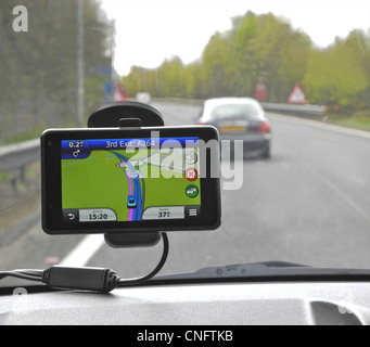 Sat Nav Satelliten Navigation Gerät Gerät Betriebsfahrzeuges Auto Stockfoto