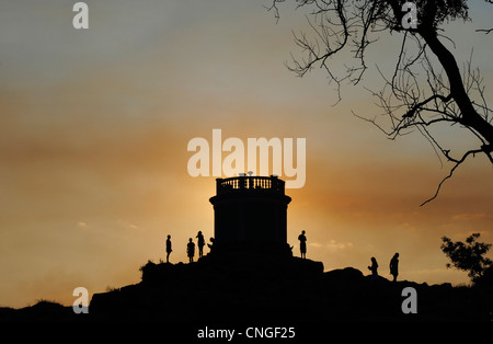 Ukraine. Krim. Kertsch. Sicht auf Mount Mithridate. Sonnenuntergang. Stockfoto