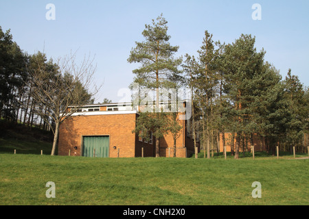 Trimpley Pumping Station am Trimpley Stausee, Worcestershire, UK von der Severn-Weg (öffentliches Wegerecht) aus gesehen Stockfoto