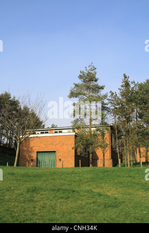 Trimpley Pumping Station am Trimpley Stausee, Worcestershire, UK von der Severn-Weg (öffentliches Wegerecht) aus gesehen Stockfoto