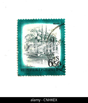 Österreich - CIRCA 1977: Briefmarke gedruckt von Österreich, zeigt eine Dorf-Szene der Perau in Höhe von 6,5, circa 1977. Stockfoto