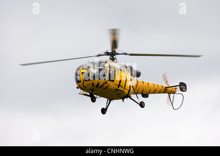 Aerospatiale SA316B Alouette III N9362 im Flug am Breighton Flugplatz Stockfoto