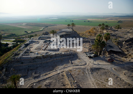 Luftaufnahme der archäologische Stätte von Tel MEDIGO in die Jezreel Senke Stockfoto