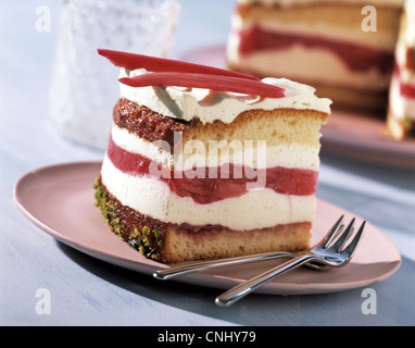 Rhabarber - Joghurt - Torte geschichtet Stockfoto