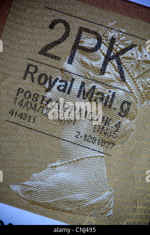 Royal Mail zweiter Klasse Paket Briefmarke Stockfoto