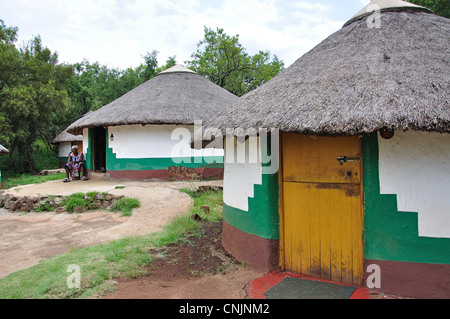 Xhosa-Dorf, Lesedi African Cultural Village, Broederstroom, Johannesburg, Provinz Gauteng, Südafrika Stockfoto