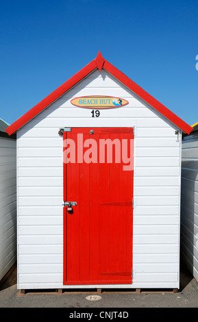 eine traditionelle Strandhütte im Goodrington Sands in der Nähe von Paignton in Devon, Großbritannien Stockfoto