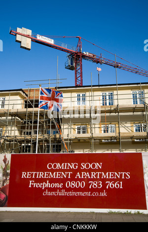 Exterieur der Neubau / neue bauen / building Ruhestand lebenden Appartementhaus / Ferienwohnungen für Rentner Senioren senior alt. UK Stockfoto