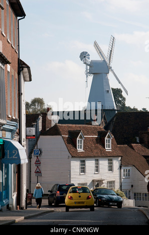 Cranbrook eine kleine historische Stadt in South East Kent England mit einer Windmühle Stockfoto