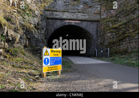 Grabstein Tunneleingang monsal Kopf Derbyshire England uk Stockfoto