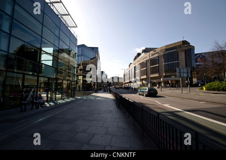Glasfront modernen Gebäuden in Leith Street, Zentrum von Edinburgh, Schottland. Stockfoto