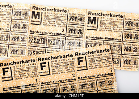 Rauchers Rationierungskarte, 1948 für North Rhine-Westphalia, amerikanischen und britischen Besatzungszone, Deutschland, Europa, Stockfoto