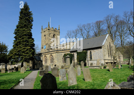 Eyam Pfarrkirche Derbyshire England uk Stockfoto