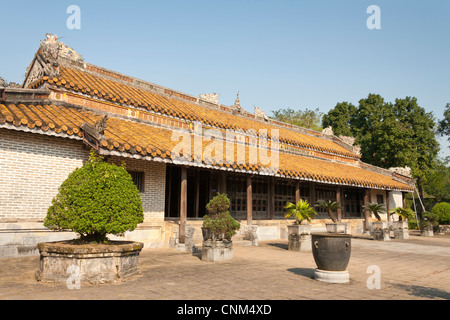 Hoa Khiem Palace, am Grab des Kaisers Tu Duc, in der Nähe von Hue, Vietnam Stockfoto